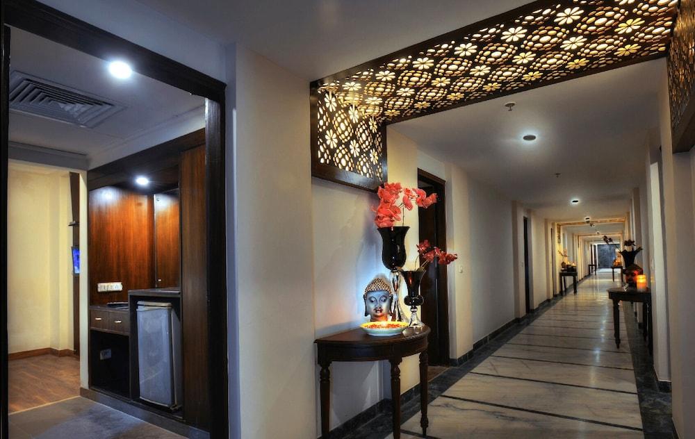 Royale Sarovar Portico Agra Агра Экстерьер фото