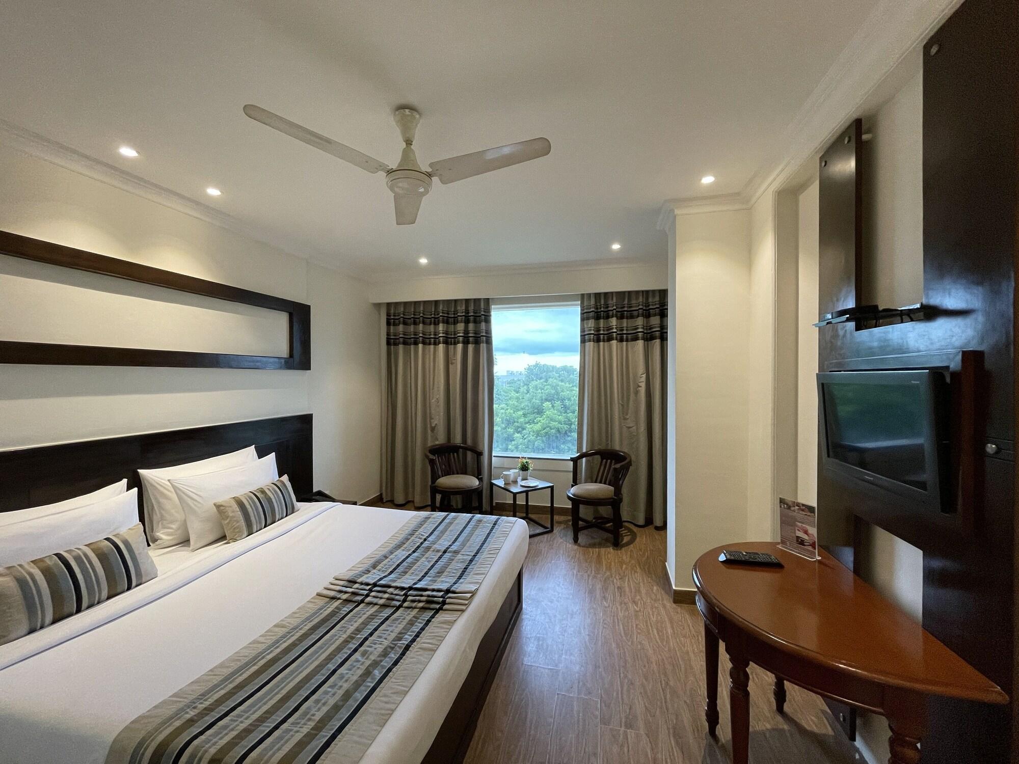 Royale Sarovar Portico Agra Агра Экстерьер фото