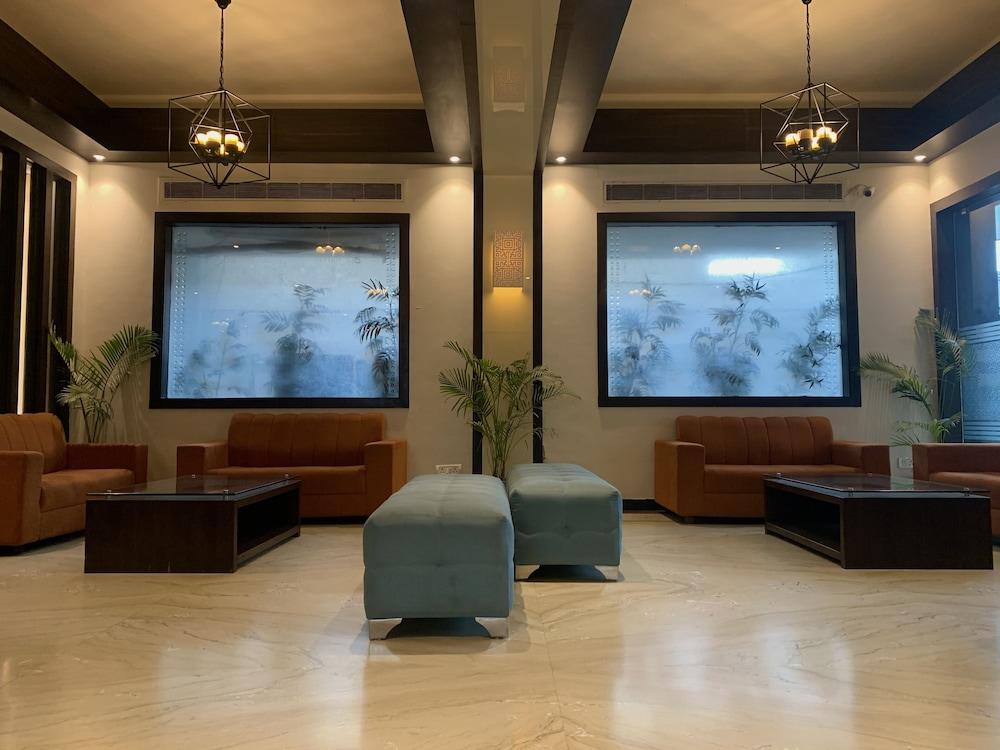 Royale Sarovar Portico Agra Агра Экстерьер фото