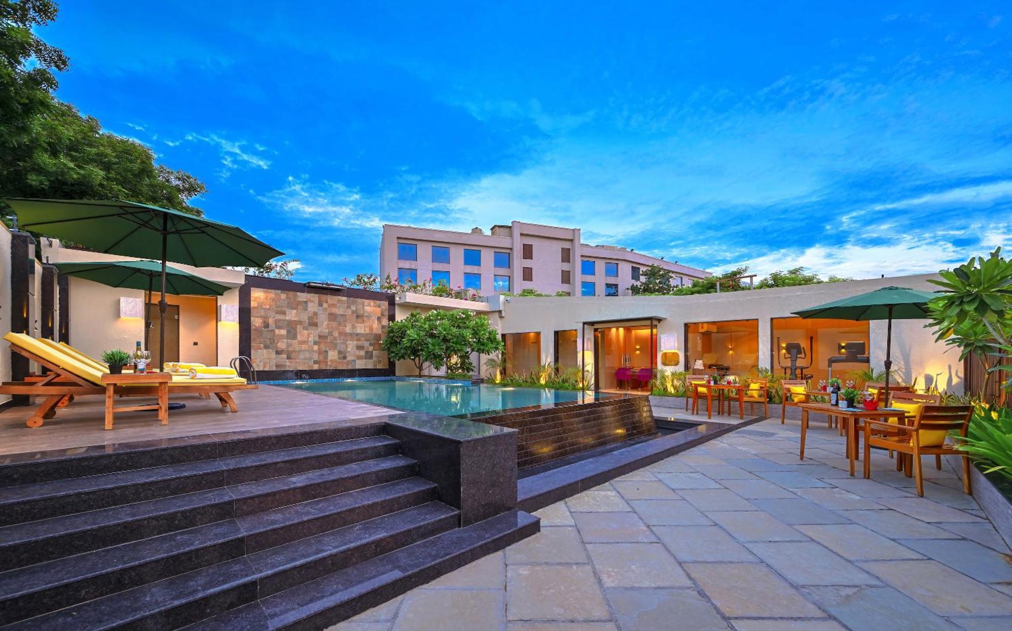 Royale Sarovar Portico Agra Агра Экстерьер фото