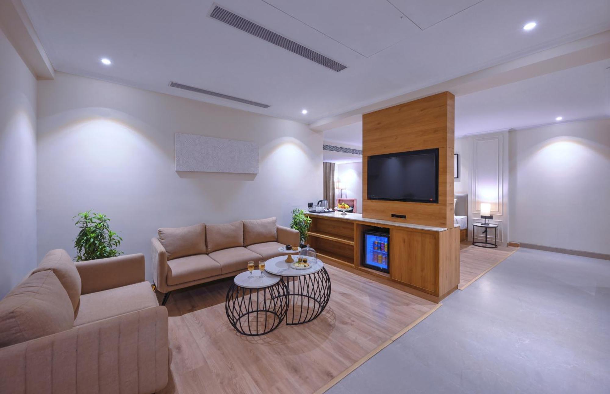 Royale Sarovar Portico Agra Агра Экстерьер фото