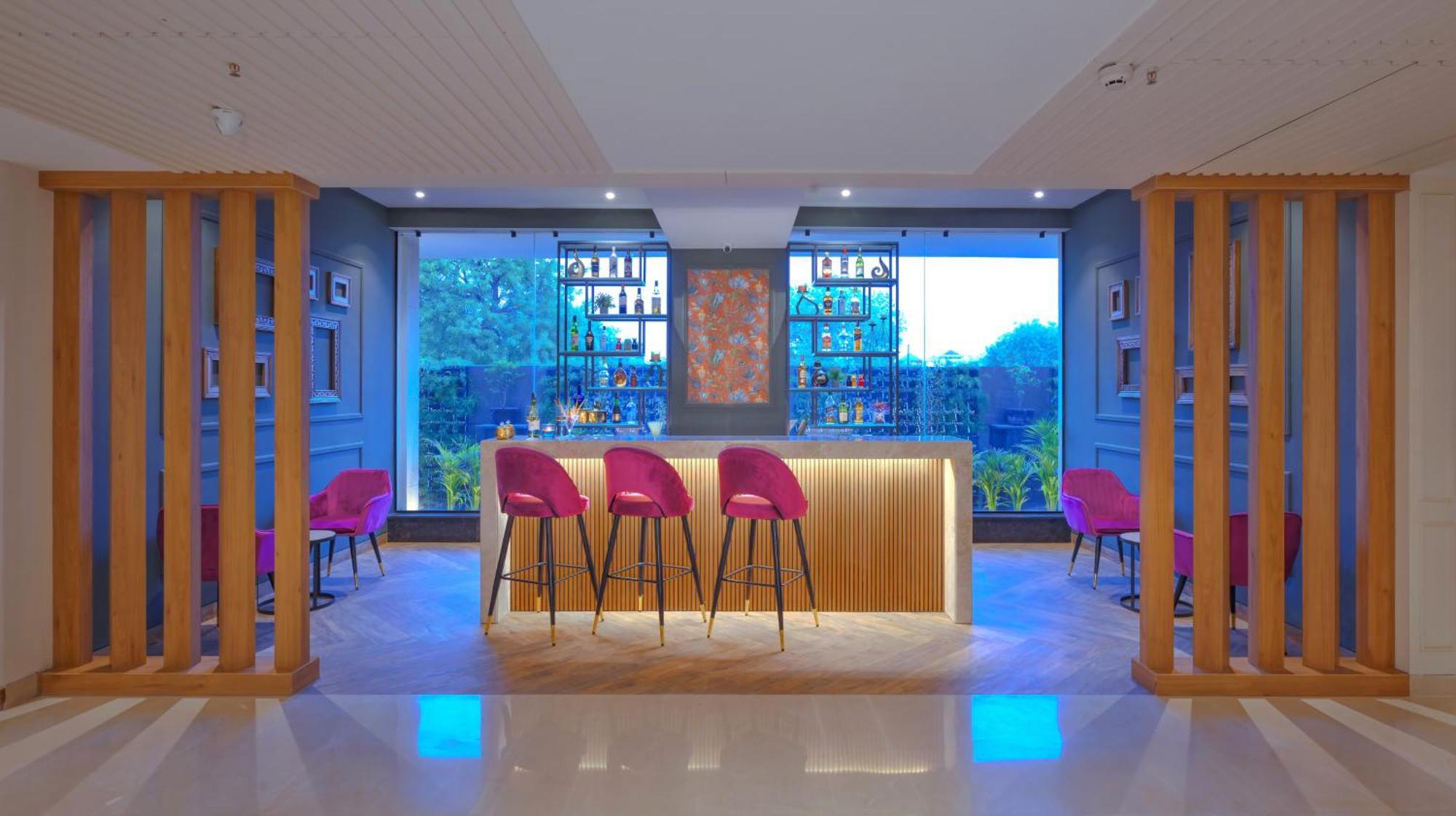 Royale Sarovar Portico Agra Агра Экстерьер фото