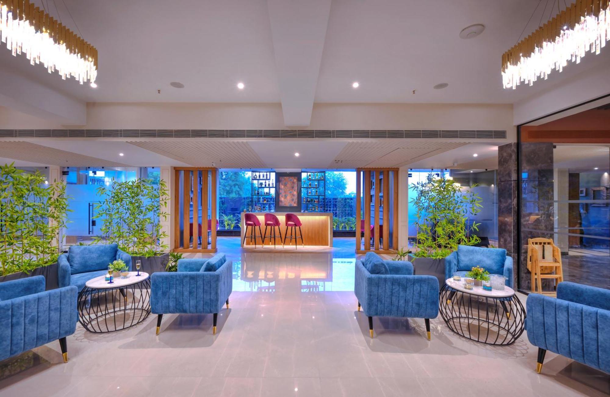 Royale Sarovar Portico Agra Агра Экстерьер фото