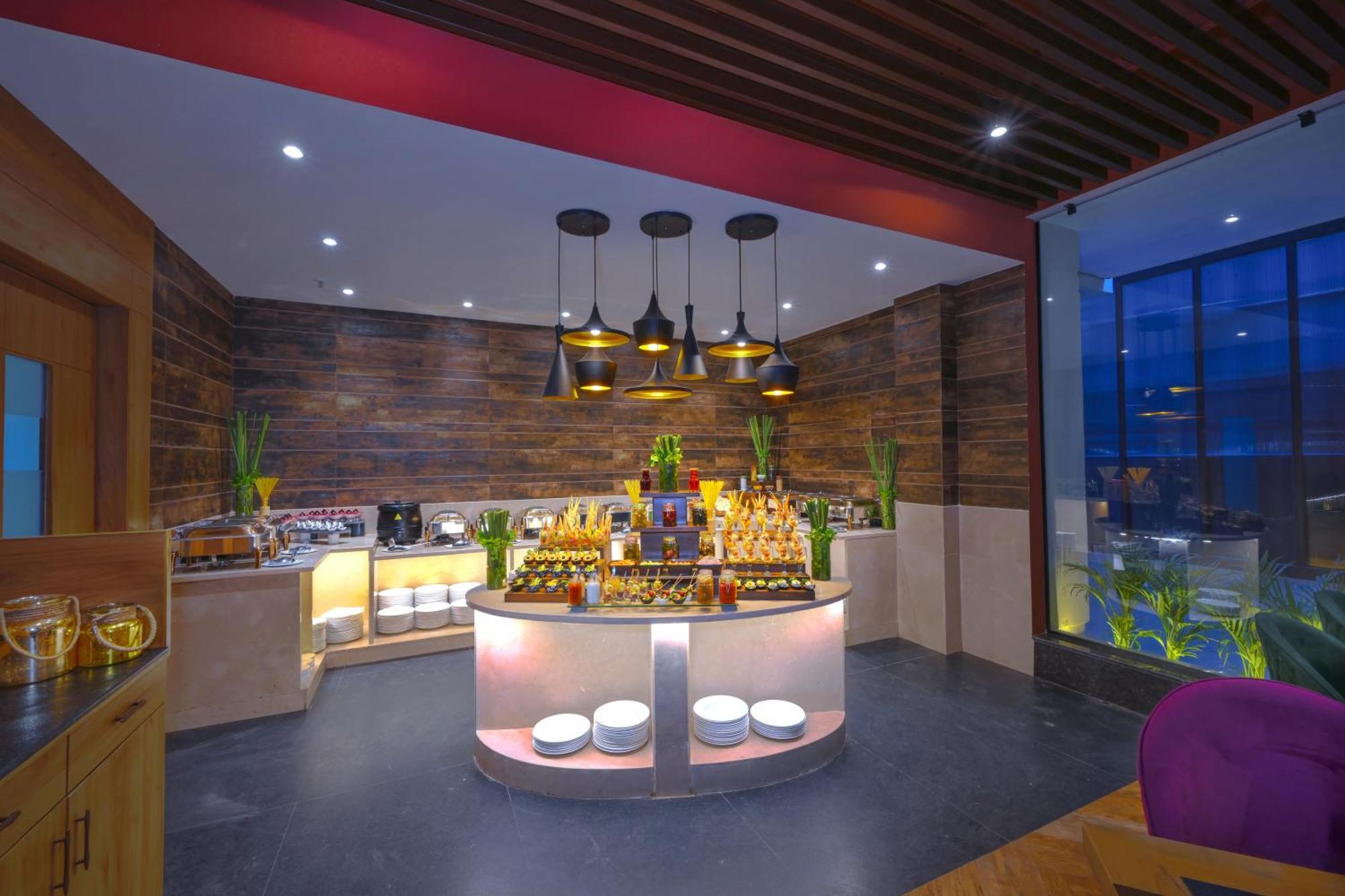 Royale Sarovar Portico Agra Агра Экстерьер фото
