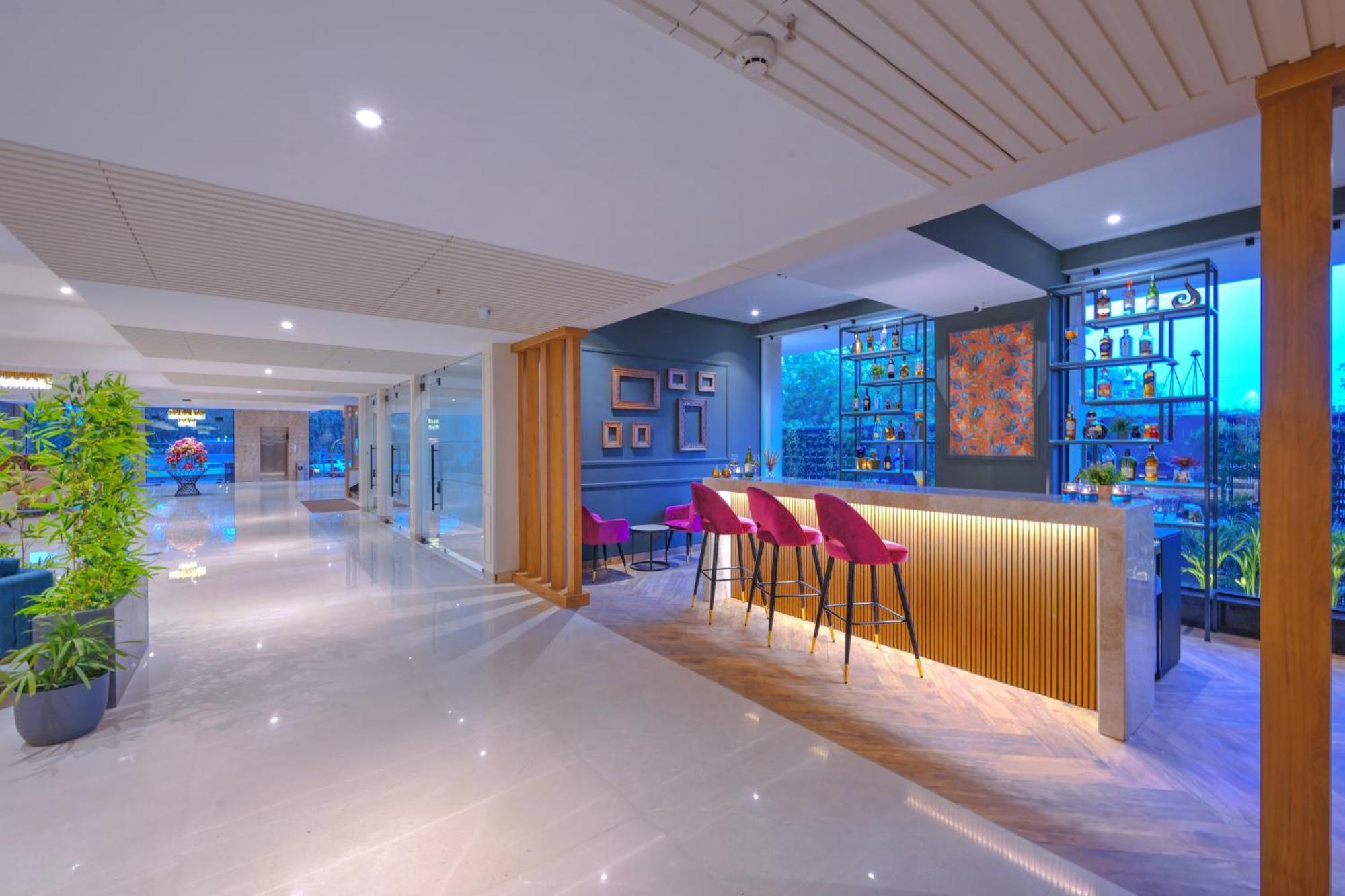 Royale Sarovar Portico Agra Агра Экстерьер фото