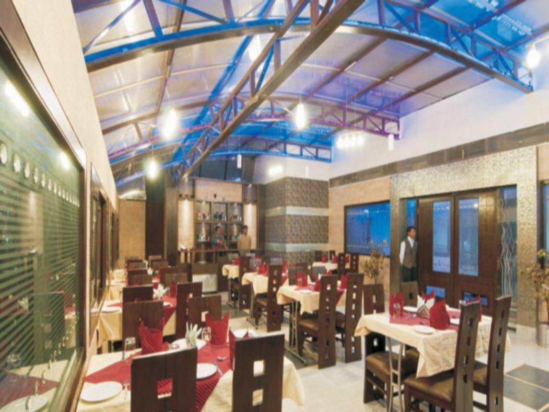 Royale Sarovar Portico Agra Агра Экстерьер фото
