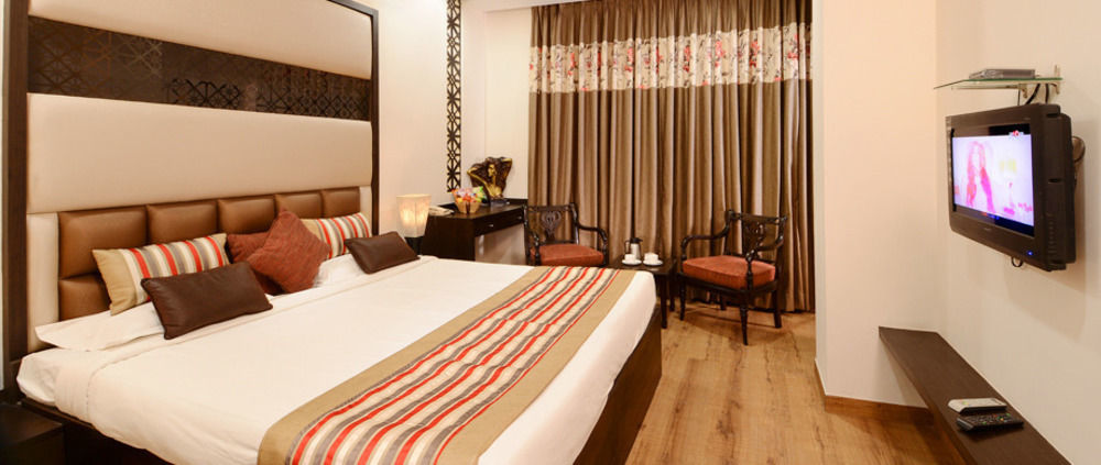 Royale Sarovar Portico Agra Агра Экстерьер фото